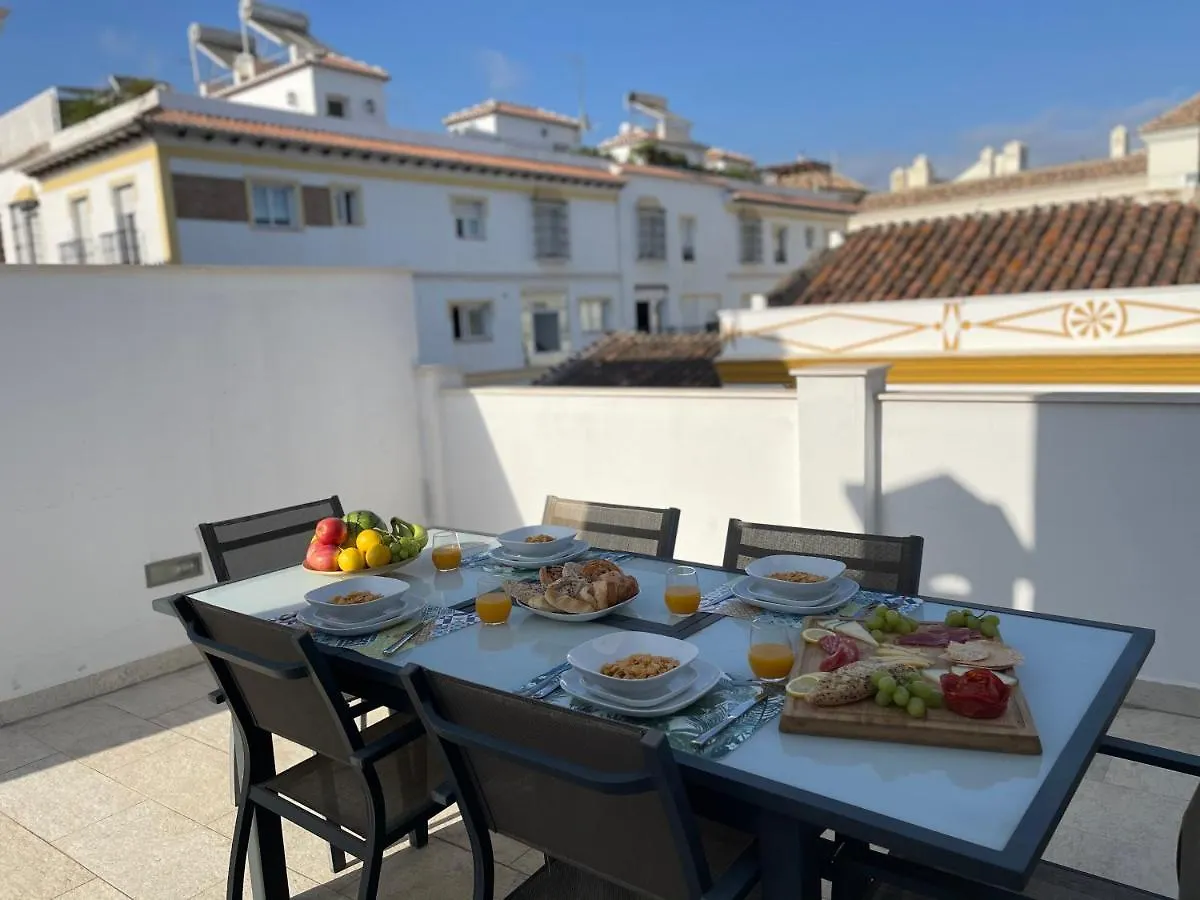 New Townhouse In The Heart Of Nerja With Jacuzziヴィラ