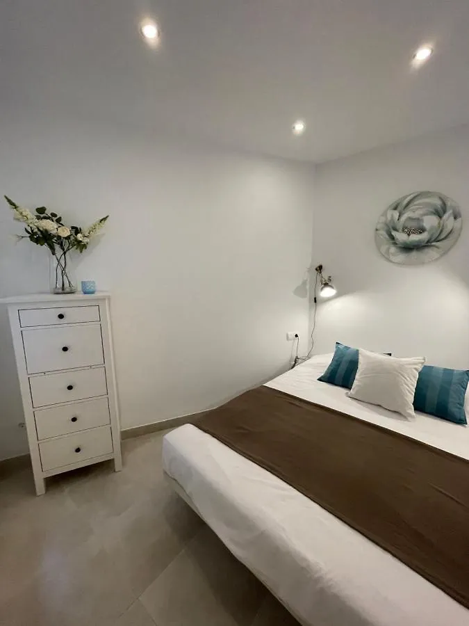 別荘 New Townhouse In The Heart Of Nerja With Jacuzziヴィラ